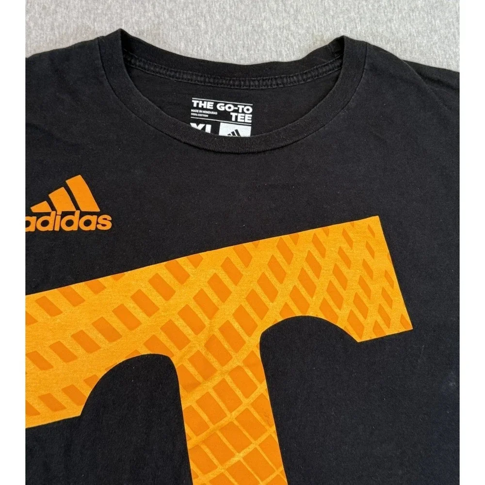 Vtg Tennessee Volunteers State of TN Black T Shirt Adidas Go to Tee Y2K